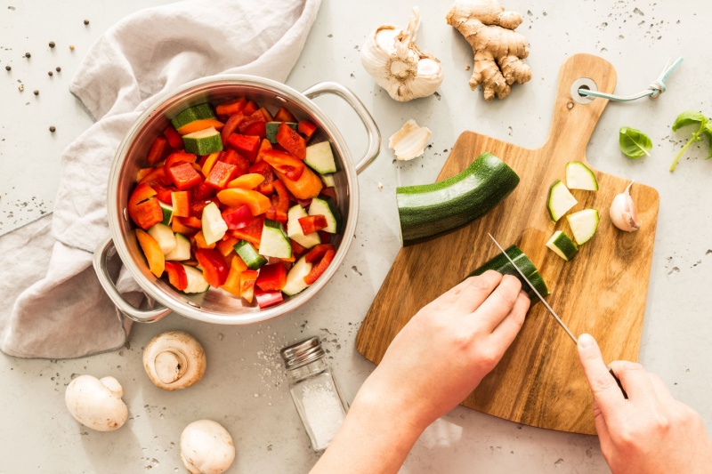 chopping-vegetables