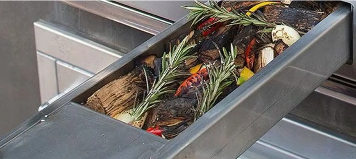 Built-In Smoker Box