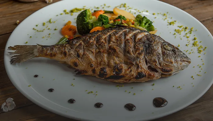 fish and vegetables-bg-img