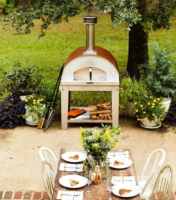 Fontana Forni perfect for open-air setups - img