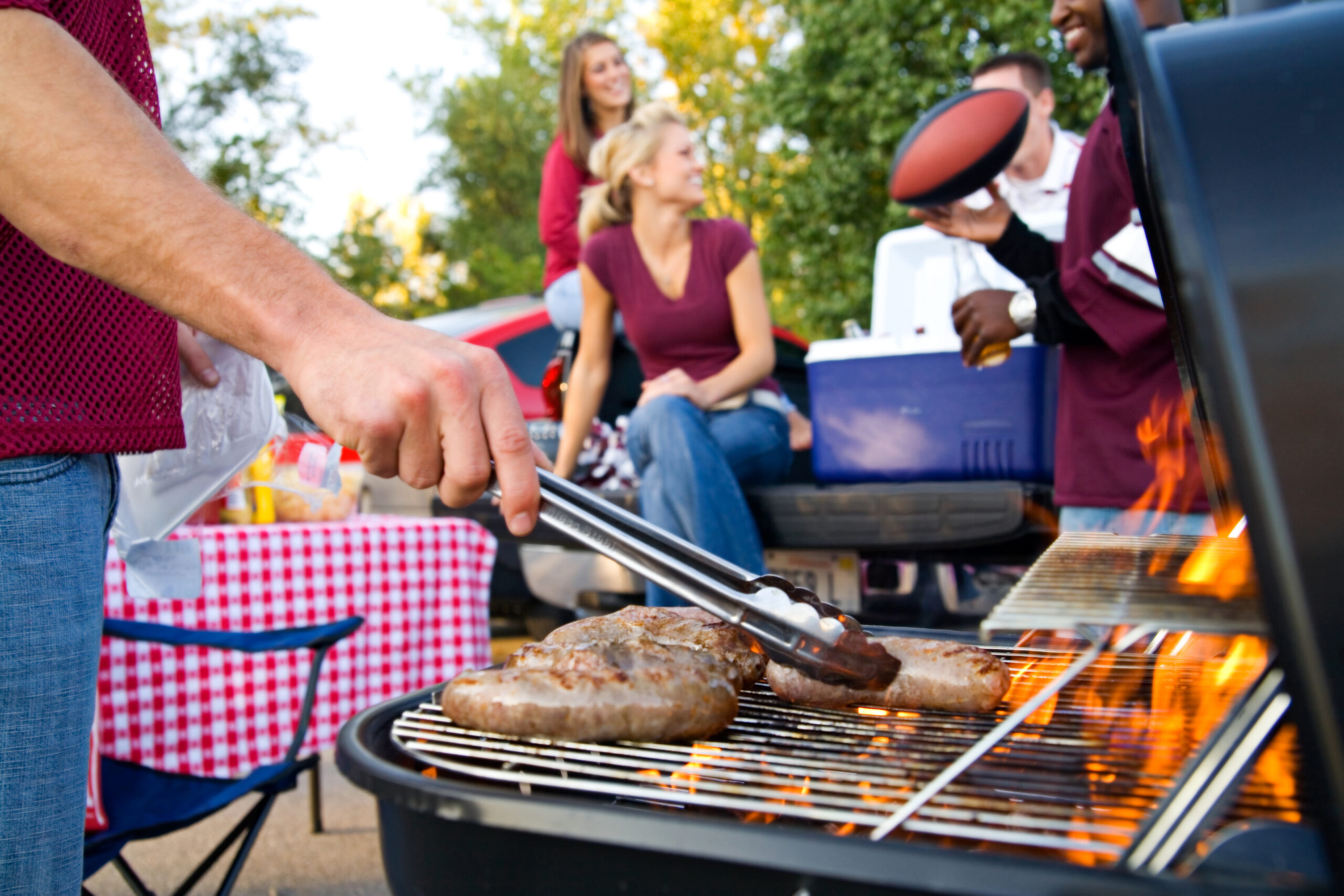 charcoal-vs-gas-pros-cons-charcoal