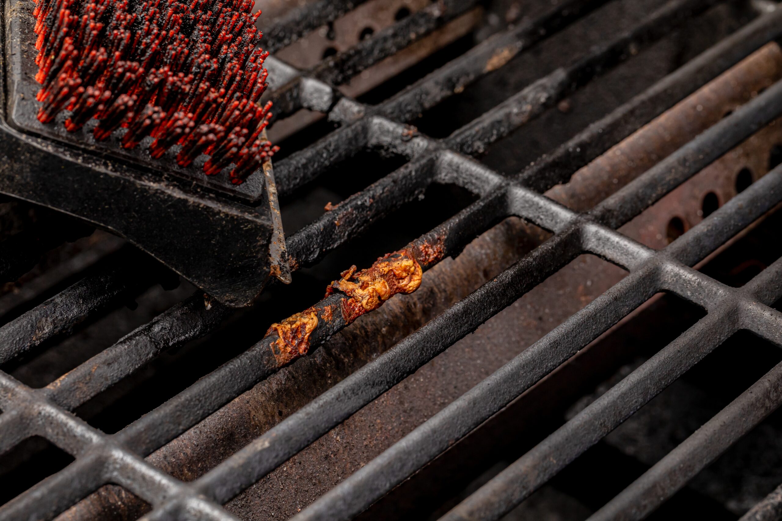 cleaning grill grates