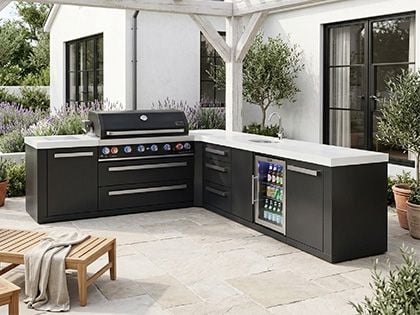 Outdoor BBQ Station | Mont Alpi 6-Burner Black Stainless Gas Grill