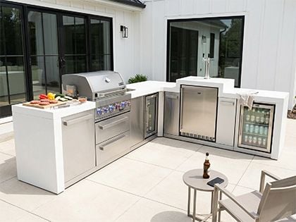Mont Alpi 400 Deluxe Outdoor Kitchen Sale | 4-Burner Grills