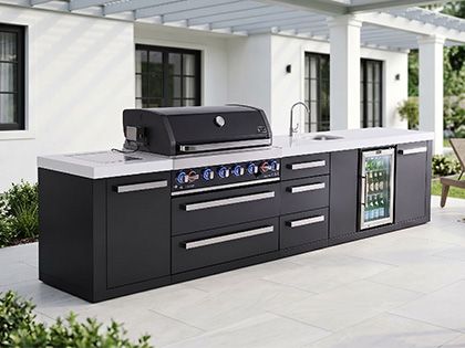 Mont Alpi MAi805-BSSBEVDR BBQ island in black stainless steel