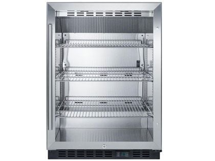 Summit Commercial 24-Inch 5.0 Cu. Ft. Beverage Center With Professional Handle - Black Cabinet