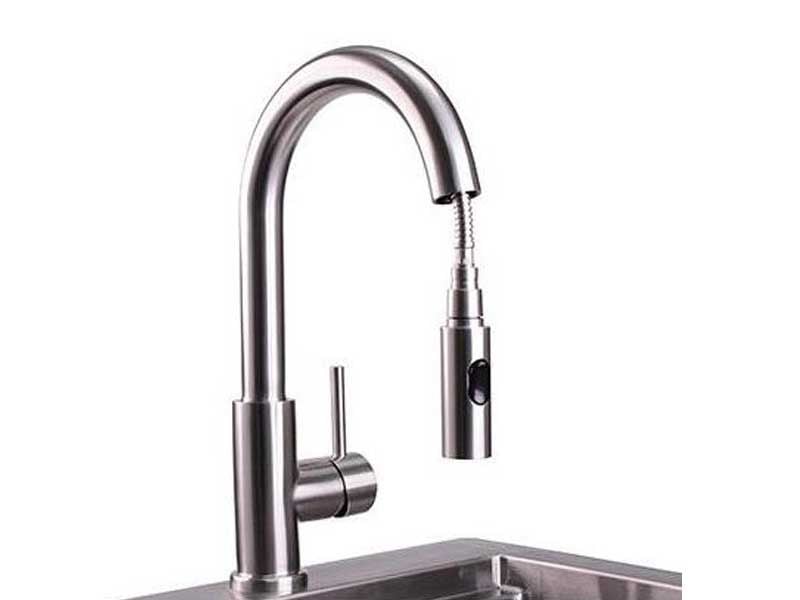 Lynx Professional Outdoor Rated Single-Handle Pull-Down Gooseneck