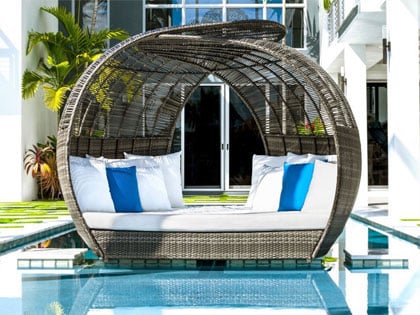 Outdoor Daybeds